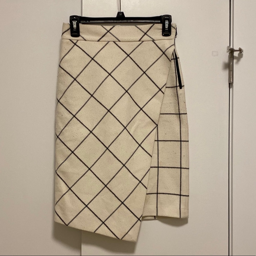Zara Checkered Knee Length Wool Skirt